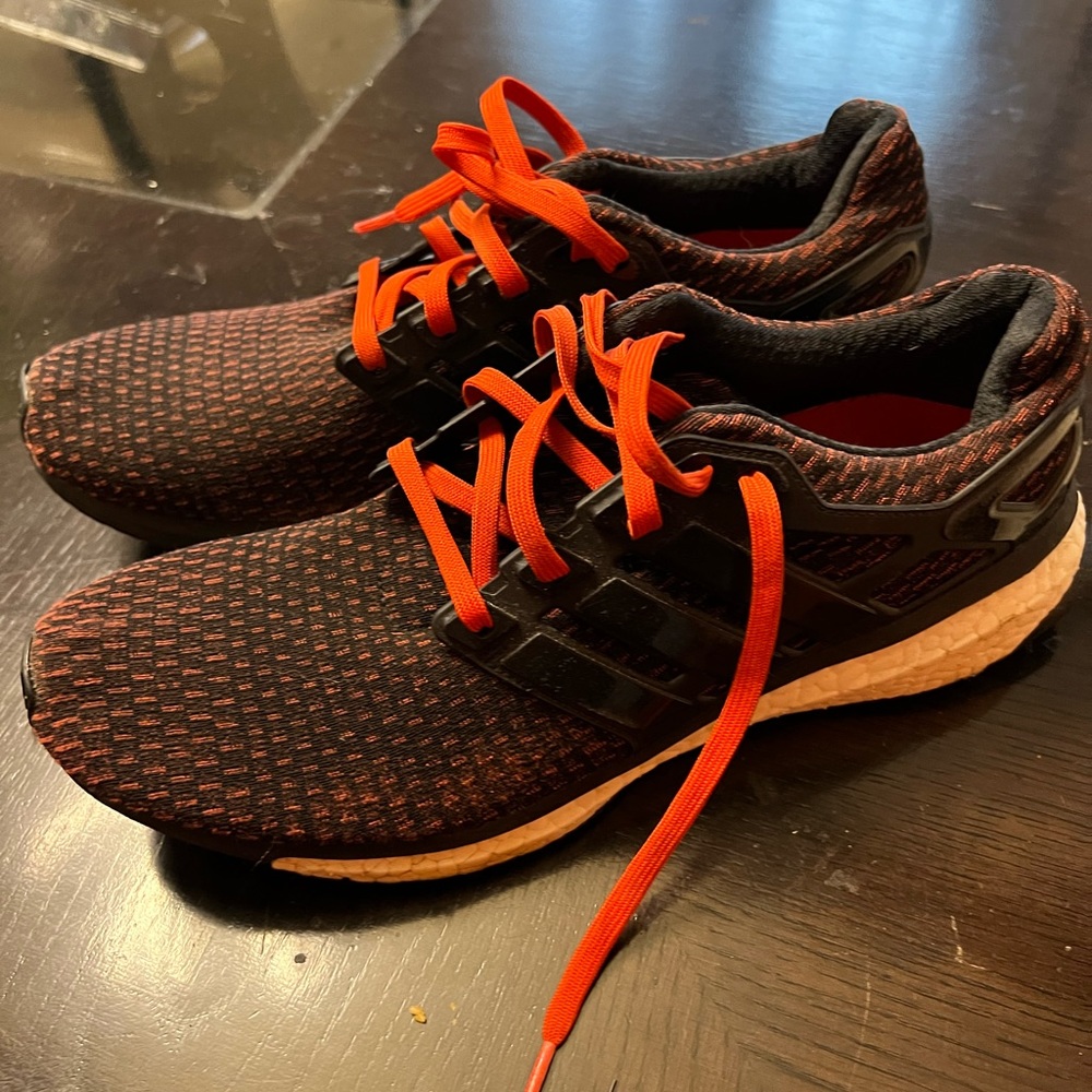 Adidas Boost - Picture 2 of 3